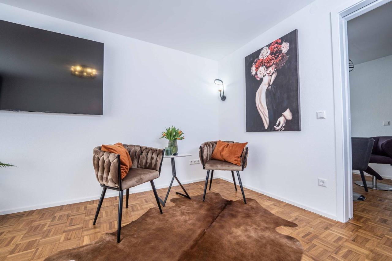 City Wohnung Fn L 5 Klimatisiert Mit Balkon Und Kueche 腓特烈港 外观 照片